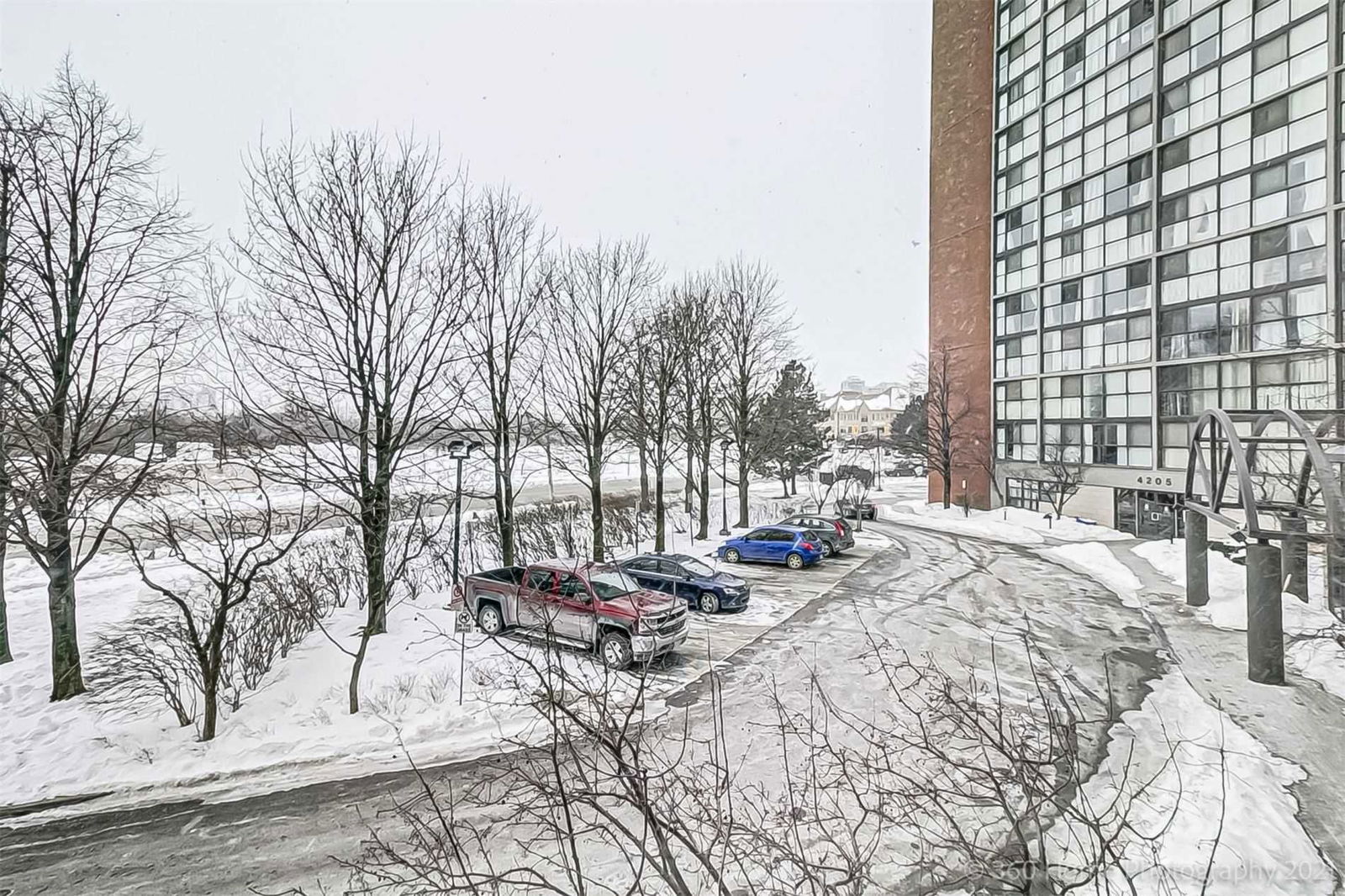 Condo leased at 211-4185 Shipp Drive, Mississauga, City Centre, L4Z2Y8 - MLS: W5483933