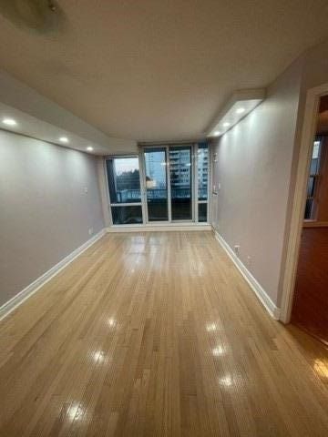 Condo leased at 312-1 Elm Drive, Mississauga, City Centre, L5B3C2 - MLS: W5483997