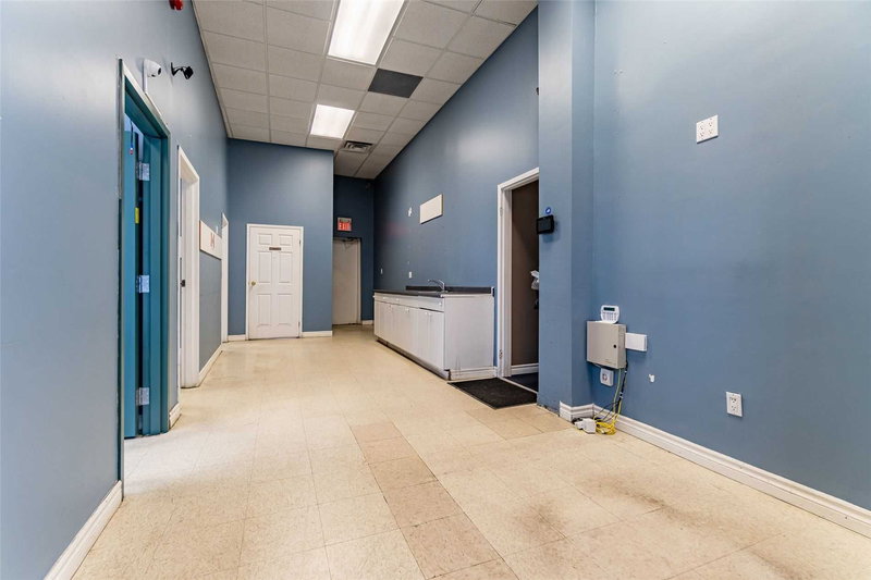 101 - 1625 Albion Rd, Toronto, M9V 1B7 | Image 3