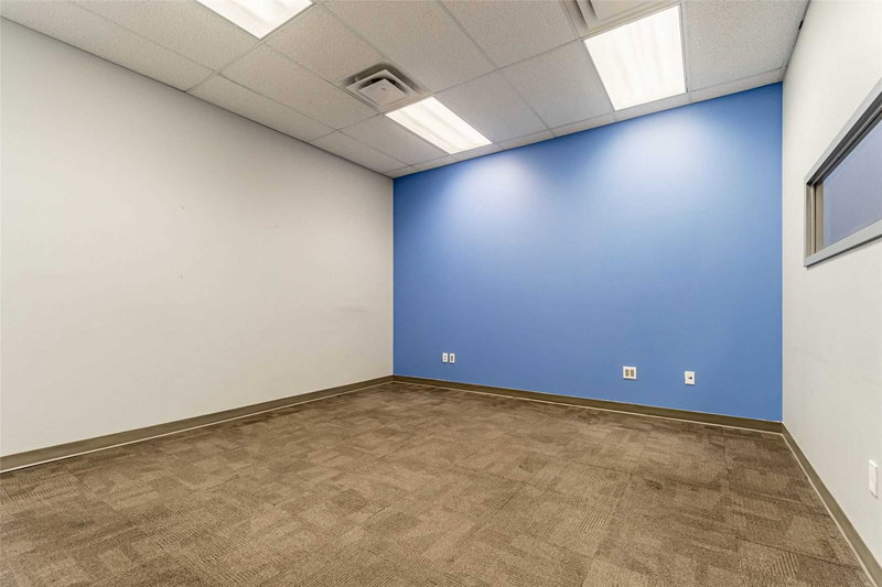 201 - 1625 Albion Rd, Toronto, M9V 1B7 | Image 2