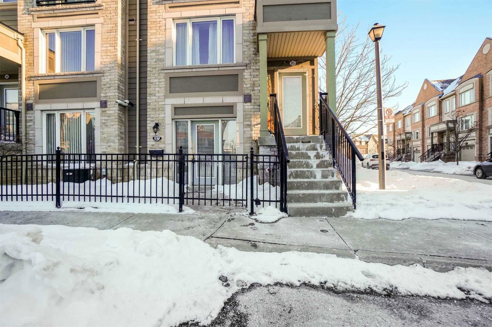 Townhouse leased at 87-3050 Erin Centre Boulevard, Mississauga, Churchill Meadows, L5M0P5 - MLS: W5485560