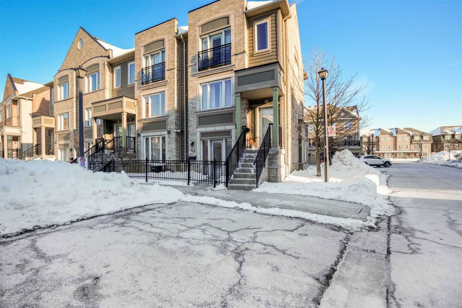 Townhouse leased at 87-3050 Erin Centre Boulevard, Mississauga, Churchill Meadows, L5M0P5 - MLS: W5485560