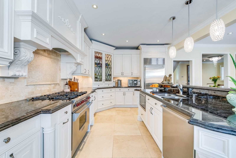 2381 Gamble Rd, Oakville, L6H 7V6 | Image 3