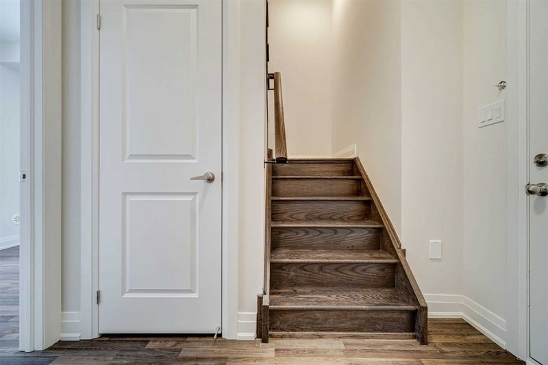 1 - 4 Wild Rose Gdns, Toronto, M6L0A5 | Image 3