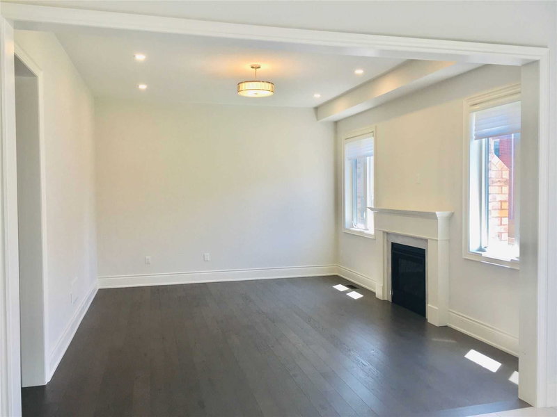 3226 William Rose Way, Oakville, L6H0T6 | Image 2