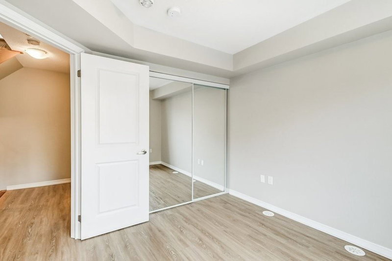 92 - 30 Fieldway Rd, Toronto, M8Z3L2 | Image 3