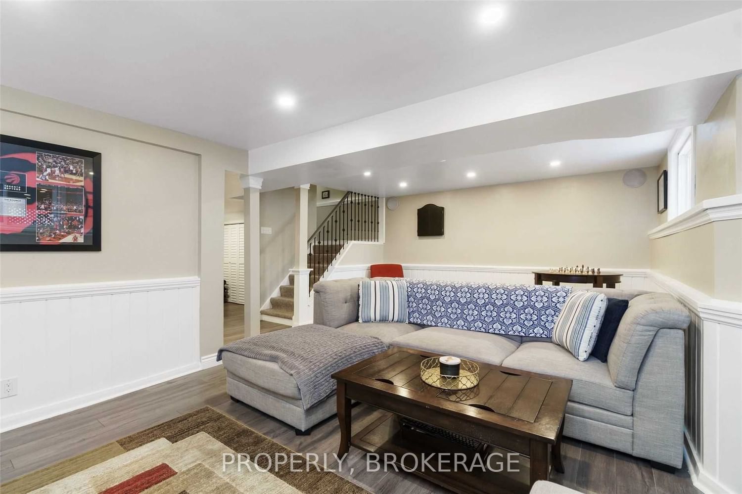 Listing Image 22