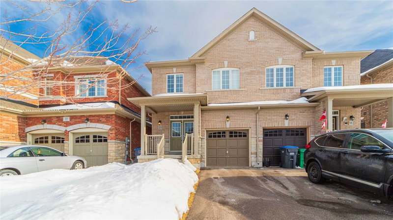 20 Blackberry Valley Cres, Caledon, M6B4J3 | Image 2