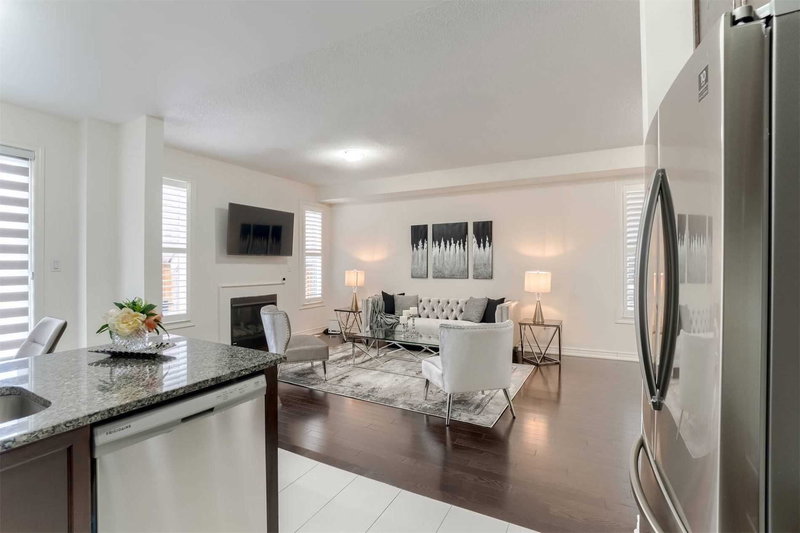 15 Germain Circ, Brampton, L6X5K2 | Image 3