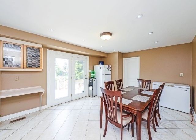 4 Bellini Ave, Brampton, L6T3Z8 | Image 3