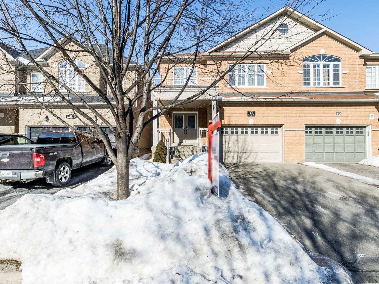 Semi-Detached House sold at 18 Footbridge Crescent, Brampton, Sandringham-Wellington, L6R0K4 - MLS: W5501429