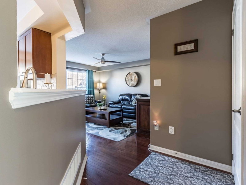 92 Owlridge Dr, Brampton, L6X0M5 | Image 3