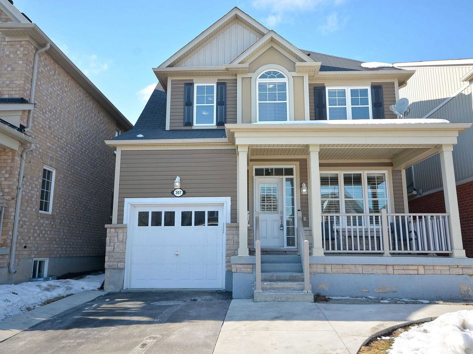 Detached House sold at 307 Pringle Avenue, Milton, Ontario, L9T7N1 - Scott - MLS: W5513470