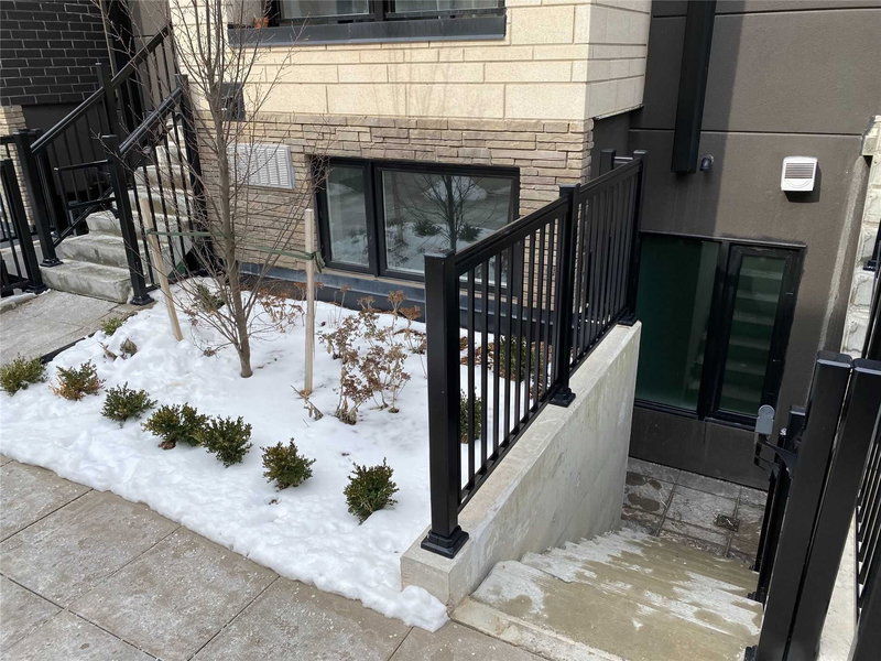 113 - 1135 Cooke Blvd, Burlington, L7T 4A8 | Image 2