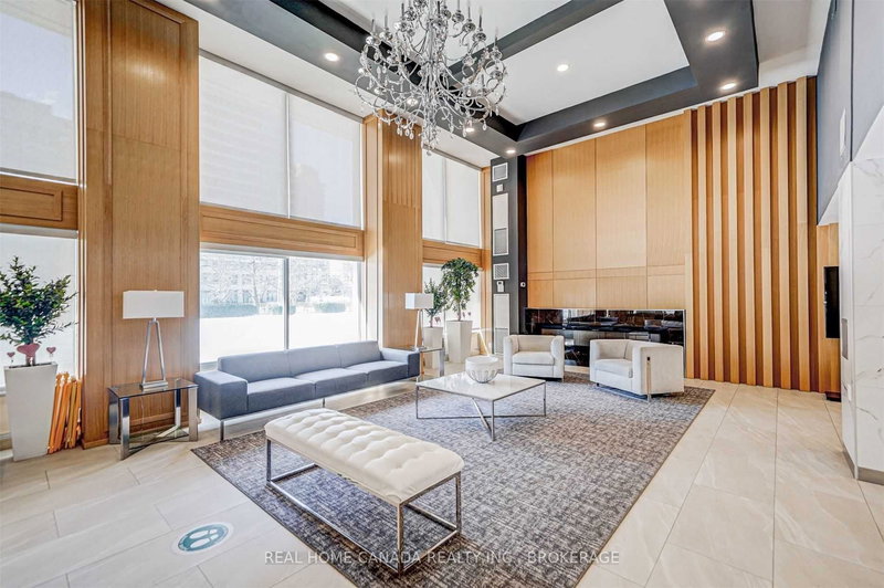 1611 - 3590 Kaneff Cres, Mississauga, L5A 3X3 | Image 3