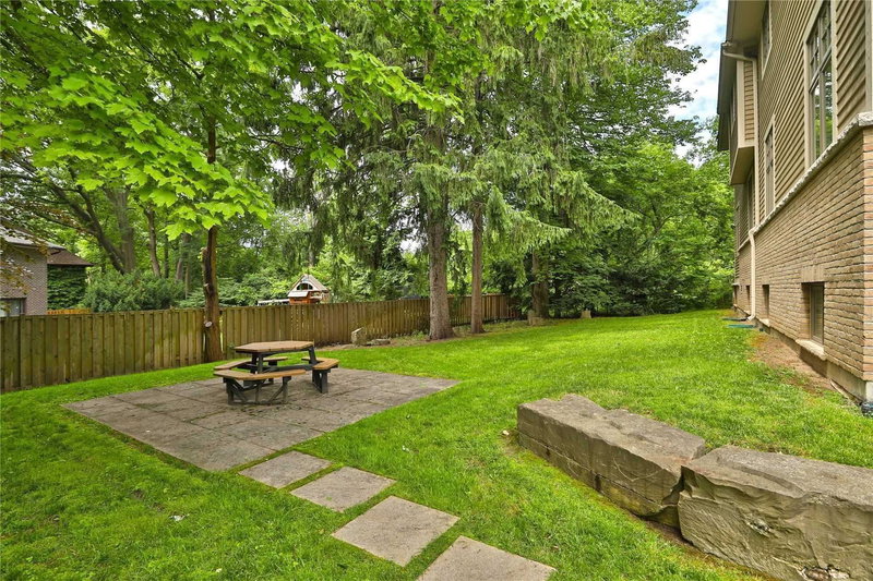 1440 Hurontario St, Mississauga, L5G3H4 | Image 2