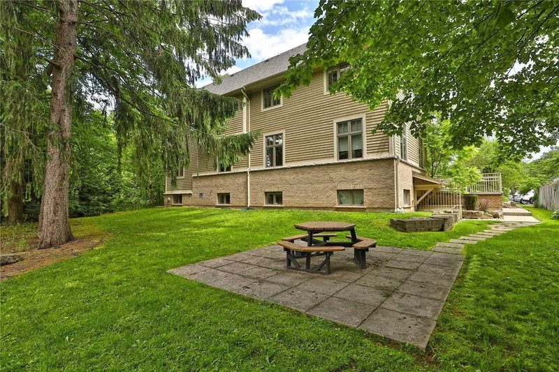 1440 Hurontario St, Mississauga, L5G3H4 | Image 3