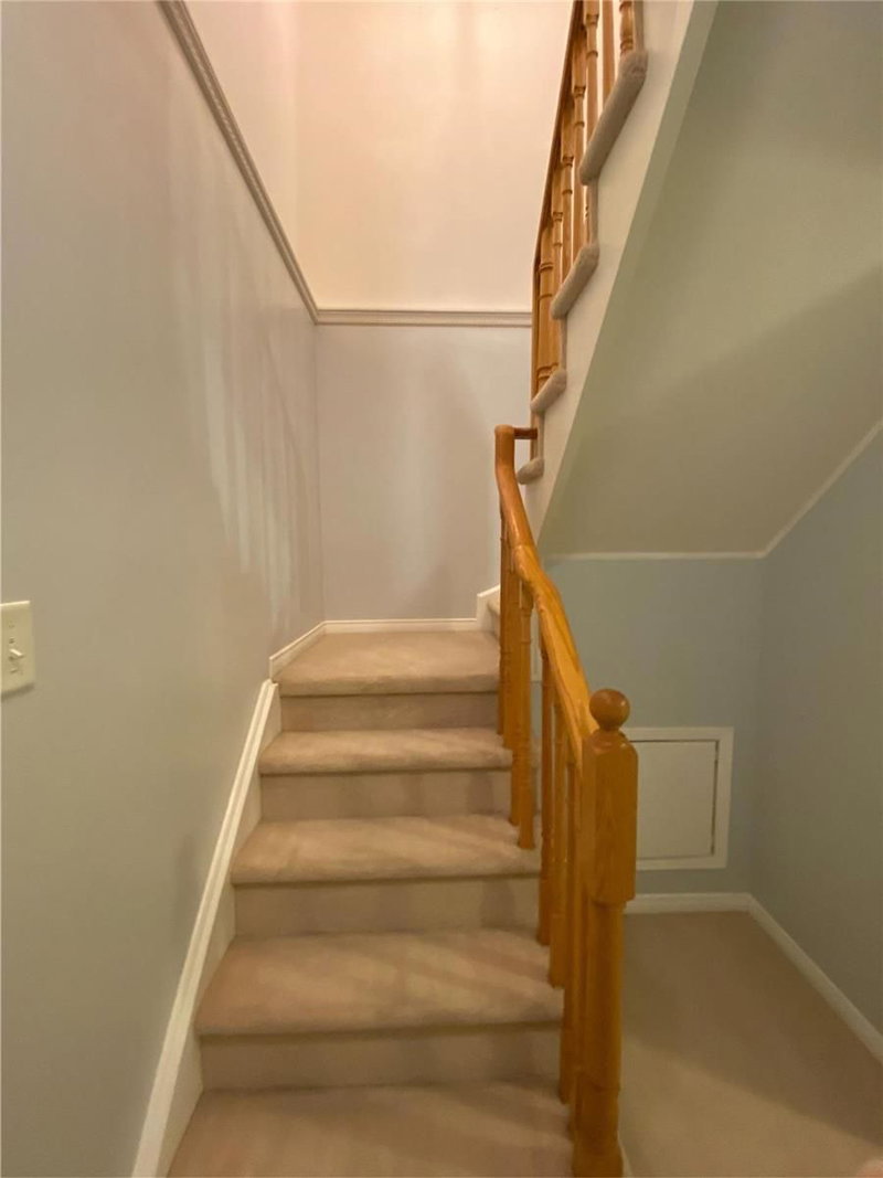 74 - 5050 Intrepid Dr, Mississauga, L5M0E5 | Image 3