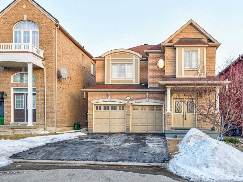 77 Maddybeth Cres, Brampton, L6Y5R6 | Image 3