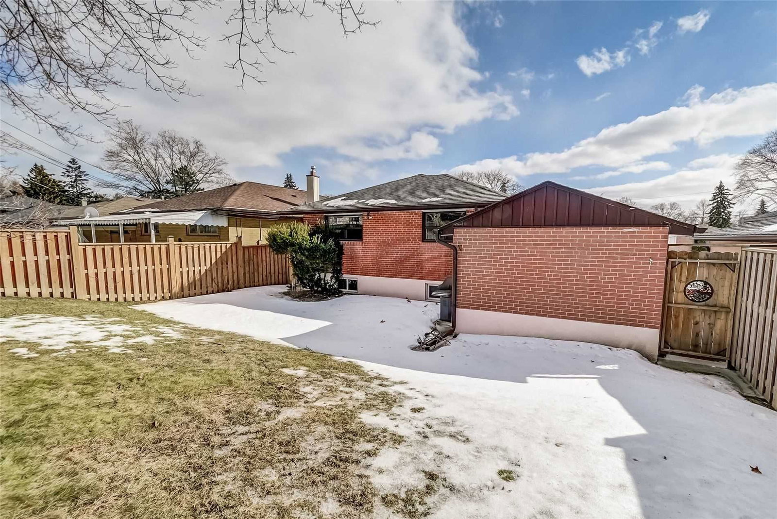Listing Image 32