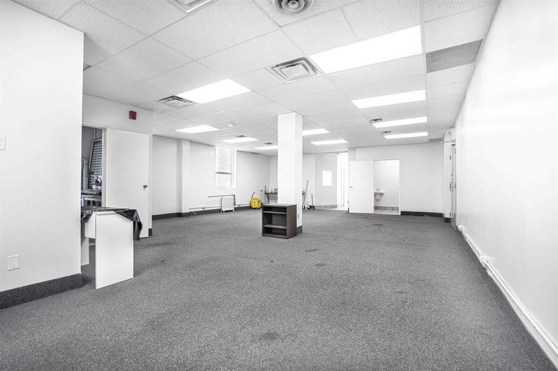 202 - 2150 Bloor St W, Toronto, M6S1M8 | Image 2