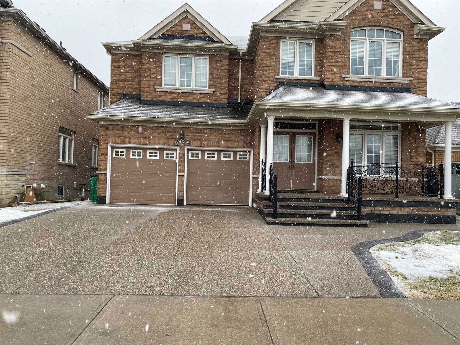 Detached House leased at 42 Newington Crescent, Brampton, Bram East, L6P3G2 - MLS: W5527493