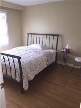 34 Euphrasia Dr, Toronto, M6B3V9 | Image 2