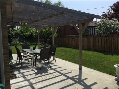 34 Euphrasia Dr, Toronto, M6B3V9 | Image 3