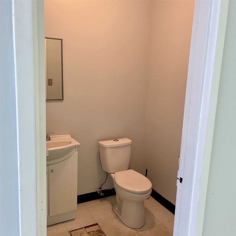 14 - 2470 Lucknow Dr, Mississauga, L5S 1J9 | Image 3