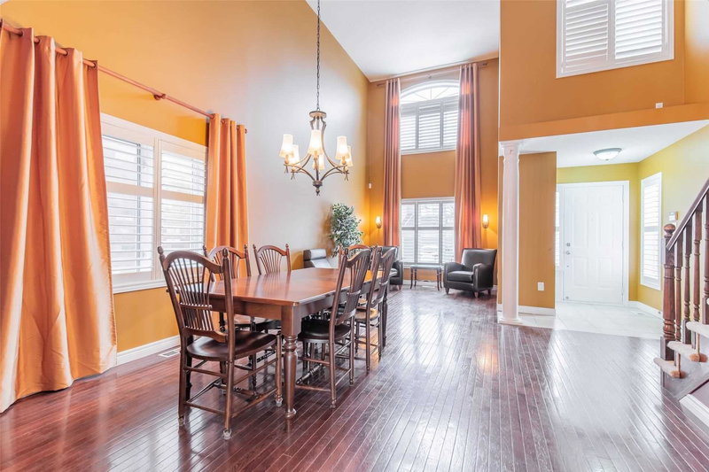 5389 Kindos St, Burlington, L7L7M6 | Image 2