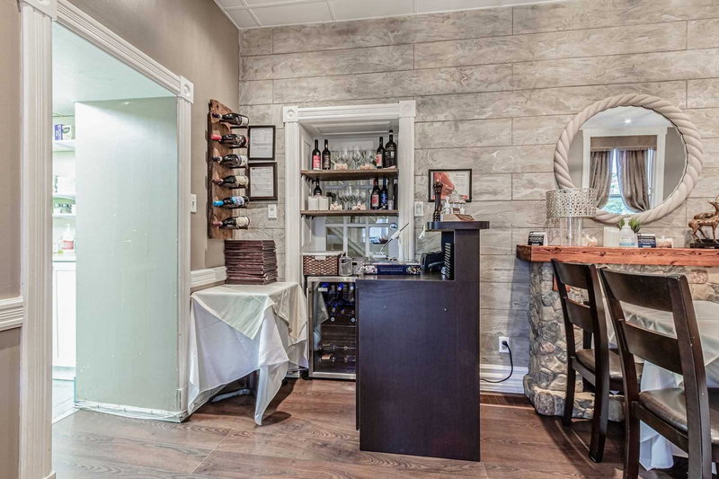 115 Main St S, Halton Hills, L7G3E5 | Image 3