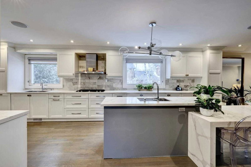 2068 Mississauga Rd, Mississauga, L5H2K6 | Image 2