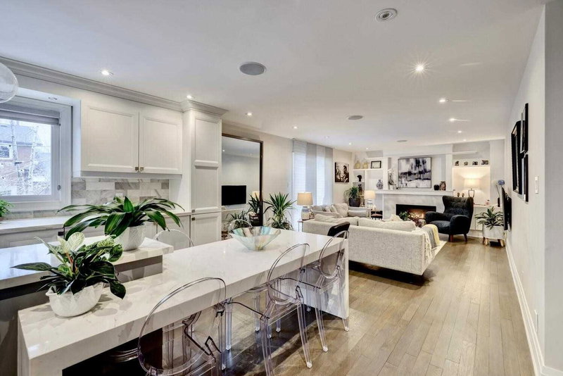 2068 Mississauga Rd, Mississauga, L5H2K6 | Image 3