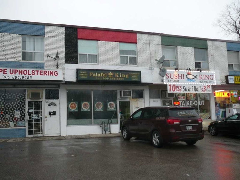 939 Lakeshore Rd E, Mississauga, L5E 1Z6 | Image 2