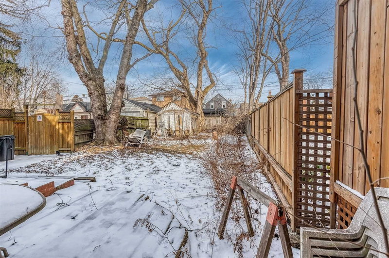 94 Lake Cres, Toronto, M8V1W1 | Image 2