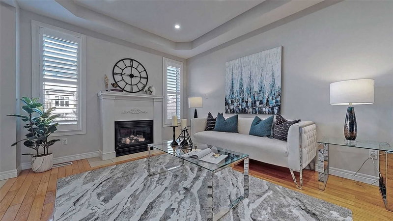 5317 Picketts Way, Burlington, L7L7J6 | Image 2