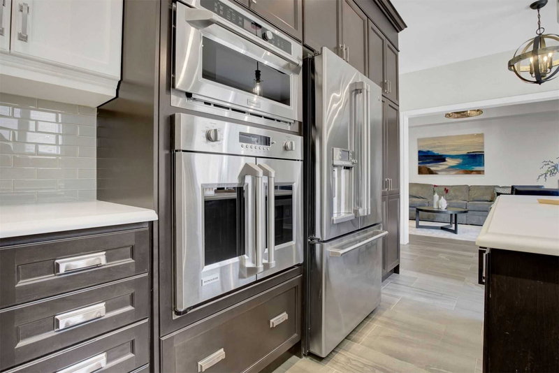 10 Spokanne St, Brampton, L6R 4A2 | Image 3