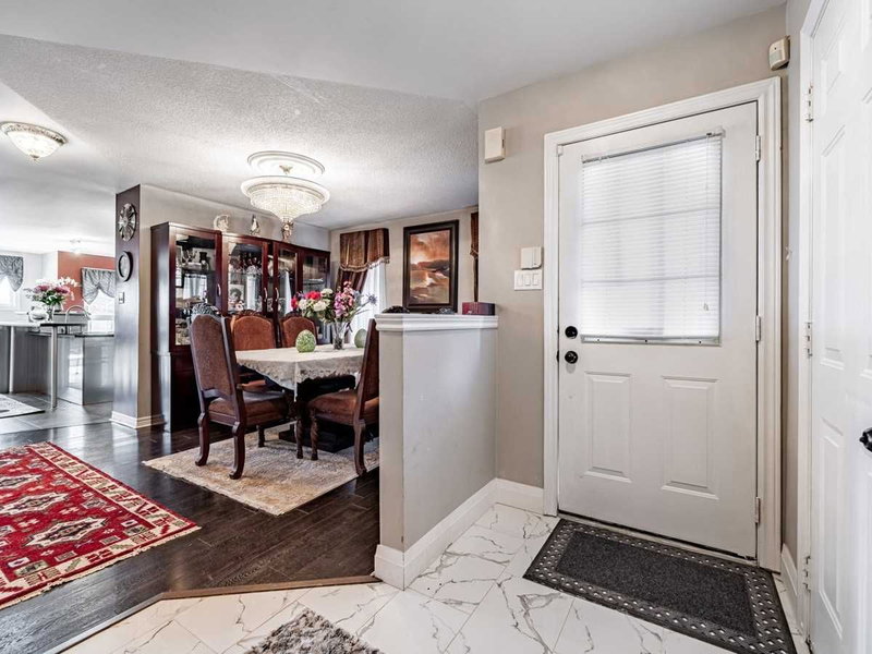 2365 Bankside Dr, Mississauga, L5M6E3 | Image 3