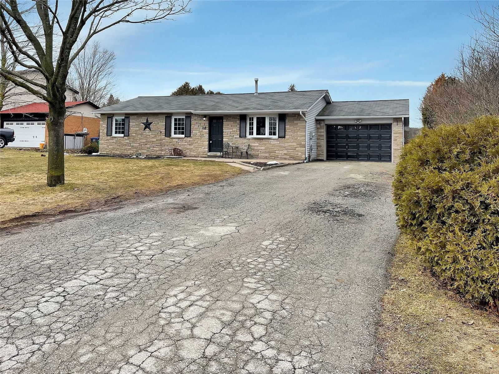 Detached House sold at 18 Dod's Drive, Caledon, Alton, L7K0C6 - MLS: W5548011