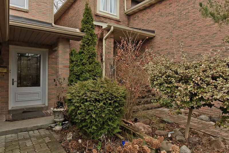 4079 Trapper Cres, Mississauga, L5L3A7 | Image 3