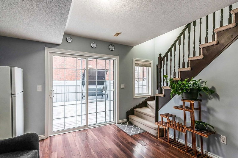 27 Denison Ave, Brampton, L6X0H2 | Image 3