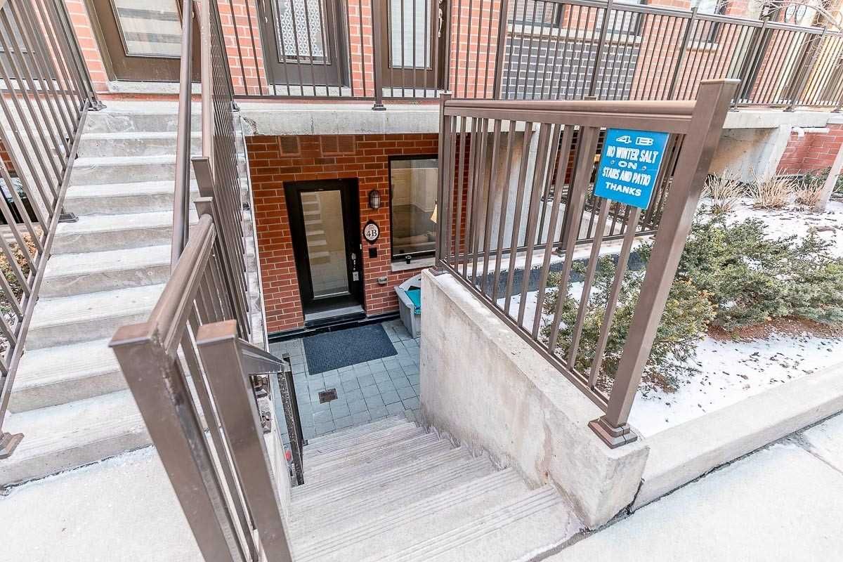 Townhouse sold at 4B-867 Wilson Avenue, Toronto, Ontario, M3K0A4 - Downsview-Roding-CFB - MLS: W5556653