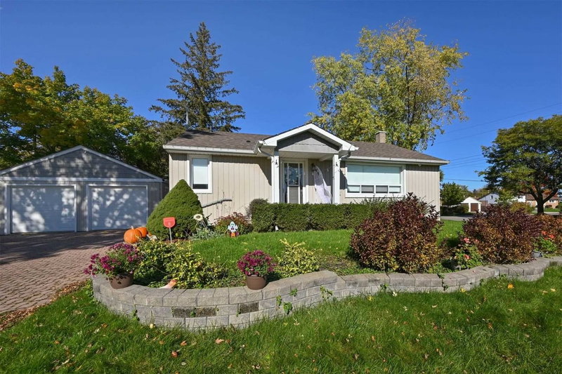 107 Martha St, Caledon, L7E4X5 | Image 2