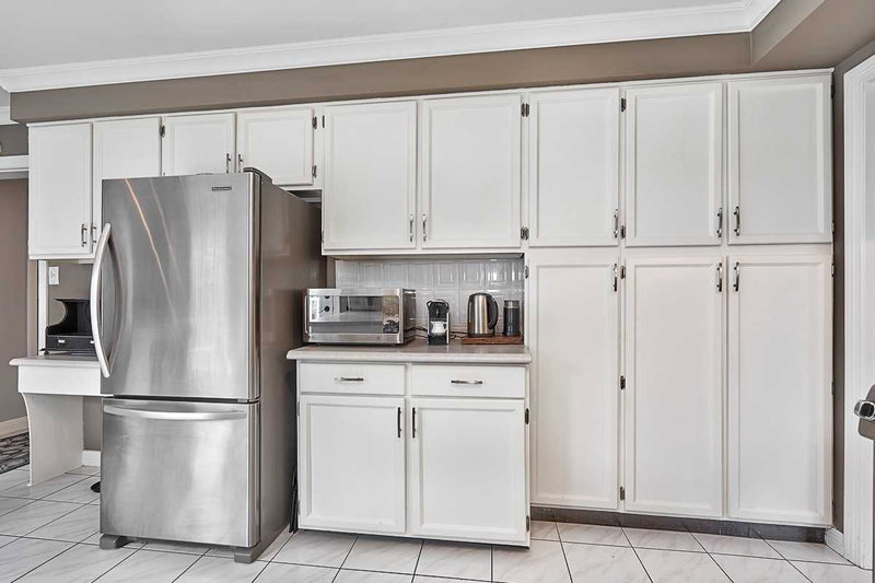 2509 King Forrest Dr, Mississauga, L5K 2E5 | Image 3