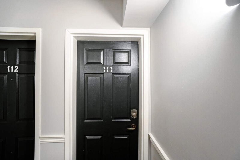 111 - 4003 Kilmer Dr, Burlington, L7M4M1 | Image 3