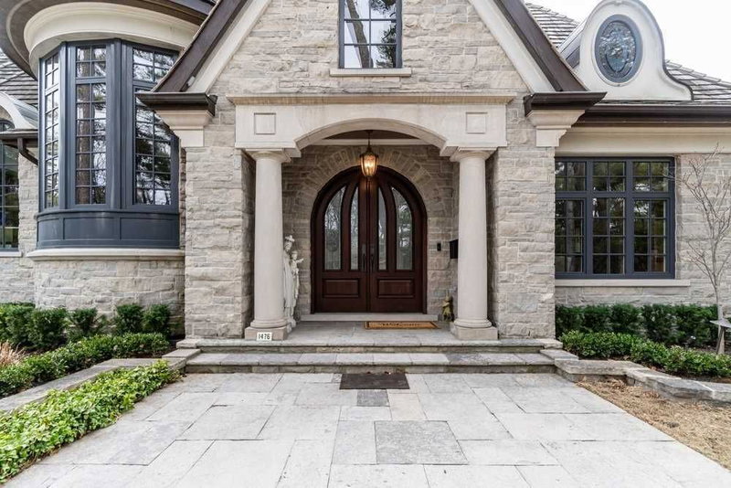 1476 Carmen Dr, Mississauga, L5G3Z1 | Image 3