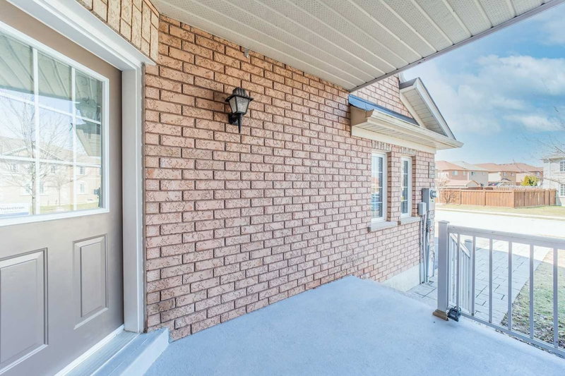 222 Albright Rd, Brampton, L6X5E7 | Image 2