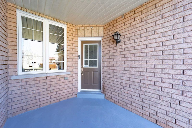 222 Albright Rd, Brampton, L6X5E7 | Image 3