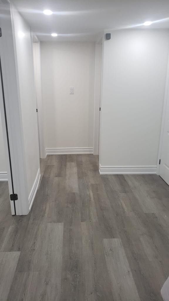 Bsmt - 5 Campwood Cres, Brampton, L6P 3S5 | Image 3