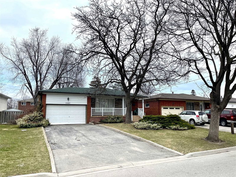 7287 Dellaport Dr, Mississauga, L4T2Y4 | Image 2